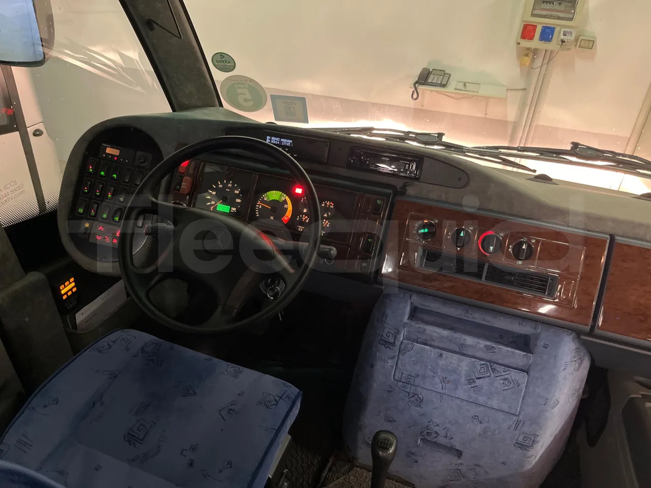 حافلة نقل لمسافات طويلة Mercedes-Benz MB 818 S: صورة 19 حافلة نقل لمسافات طويلة Mercedes-Benz MB 818 S: صورة 19