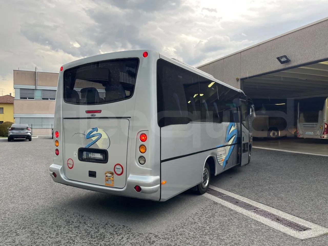 حافلة نقل لمسافات طويلة Mercedes-Benz MB 818 S: صورة 10 حافلة نقل لمسافات طويلة Mercedes-Benz MB 818 S: صورة 10