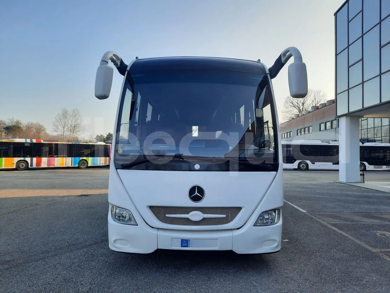 Mercedes-Benz MB1022 - حافلة نقل لمسافات طويلة: صورة 2 Mercedes-Benz MB1022 - حافلة نقل لمسافات طويلة: صورة 2