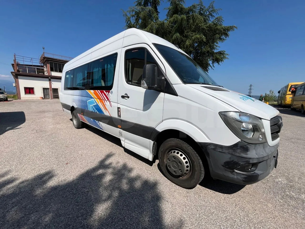 Mercedes-Benz MB906 - حافلة الضواحي: صورة 1 Mercedes-Benz MB906 - حافلة الضواحي: صورة 1