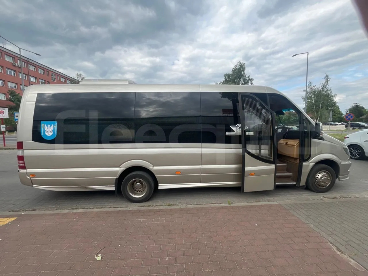 Mercedes-Benz Sprinter - حافلة صغيرة, ميكروباص: صورة 4 Mercedes-Benz Sprinter - حافلة صغيرة, ميكروباص: صورة 4