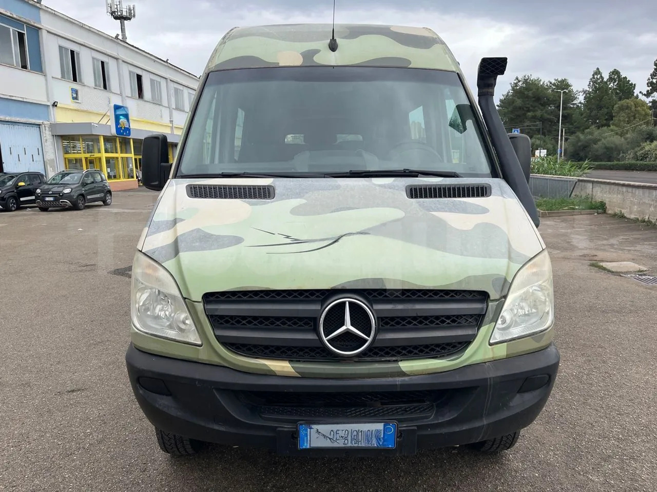 Mercedes-Benz Sprinter - حافلة صغيرة, حافلة الضواحي: صورة 2 Mercedes-Benz Sprinter - حافلة صغيرة, حافلة الضواحي: صورة 2