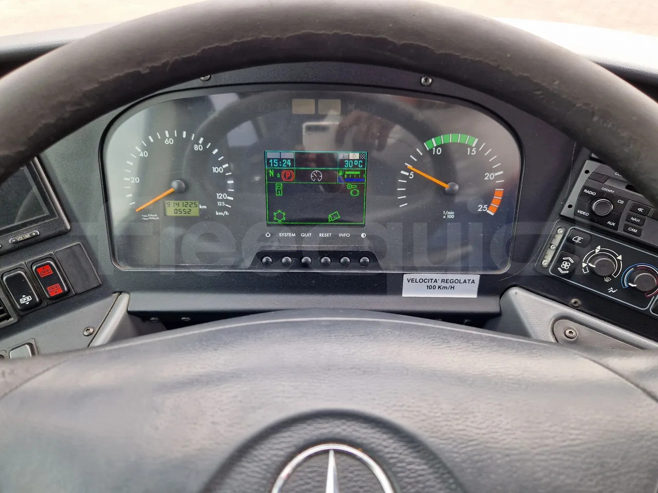 Mercedes-Benz Tourismo - حافلة نقل لمسافات طويلة: صورة 3 Mercedes-Benz Tourismo - حافلة نقل لمسافات طويلة: صورة 3