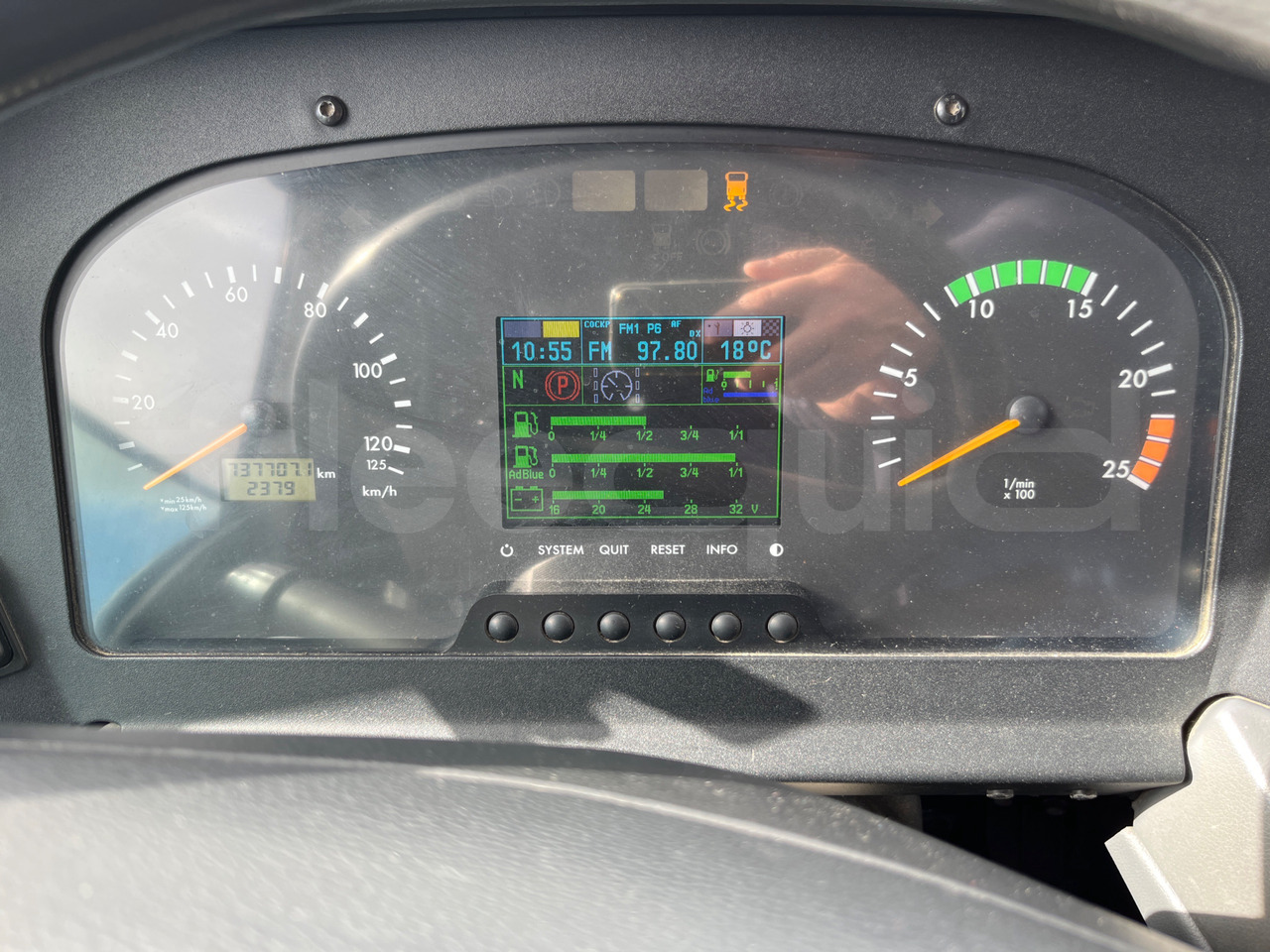 Mercedes-Benz Tourismo - حافلة نقل لمسافات طويلة: صورة 3 Mercedes-Benz Tourismo - حافلة نقل لمسافات طويلة: صورة 3