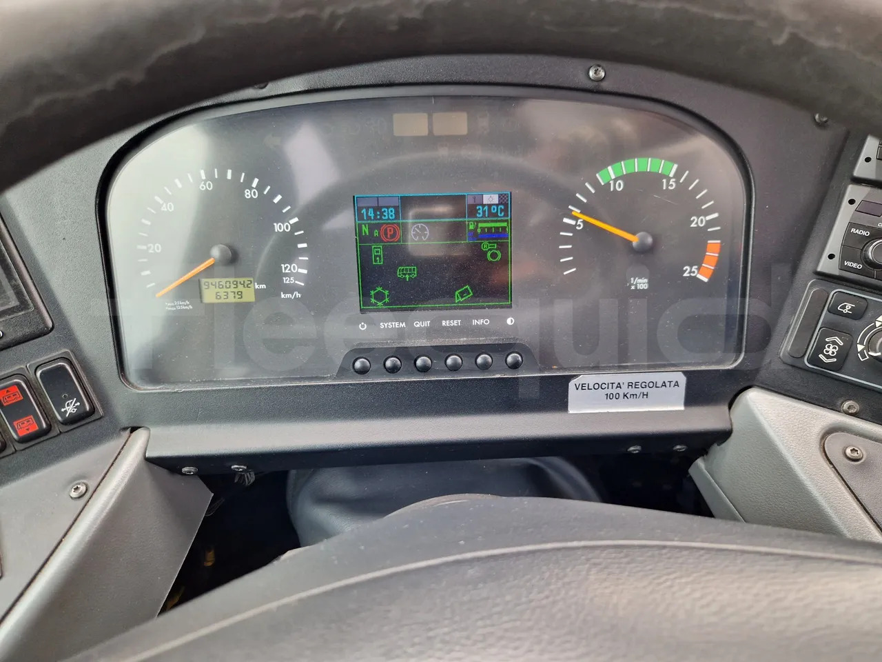 Mercedes-Benz Tourismo - حافلة نقل لمسافات طويلة: صورة 3 Mercedes-Benz Tourismo - حافلة نقل لمسافات طويلة: صورة 3