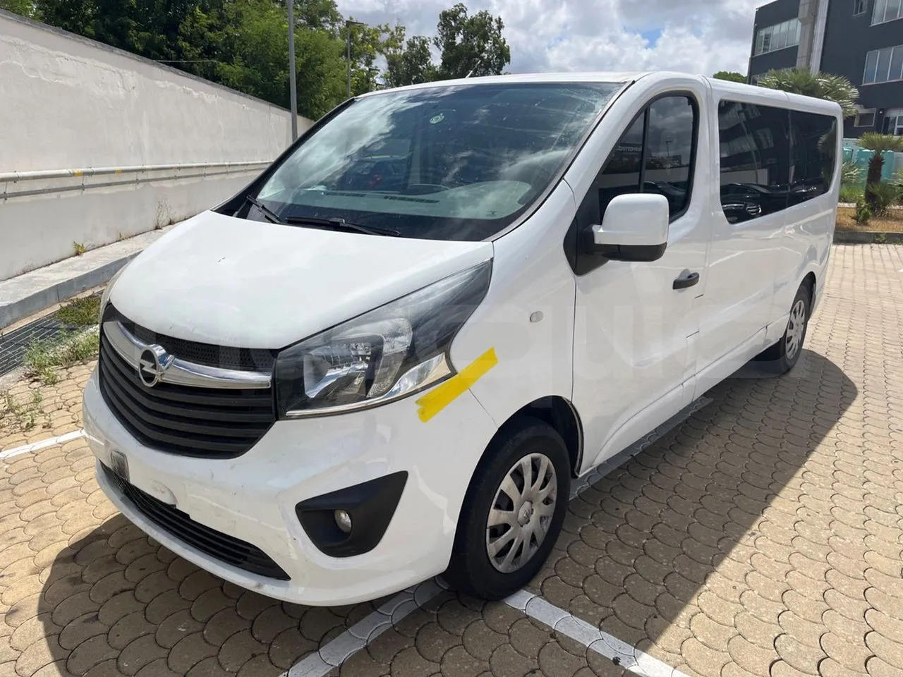 Opel Vivaro - B - حافلة الضواحي: صورة 4 Opel Vivaro - B - حافلة الضواحي: صورة 4