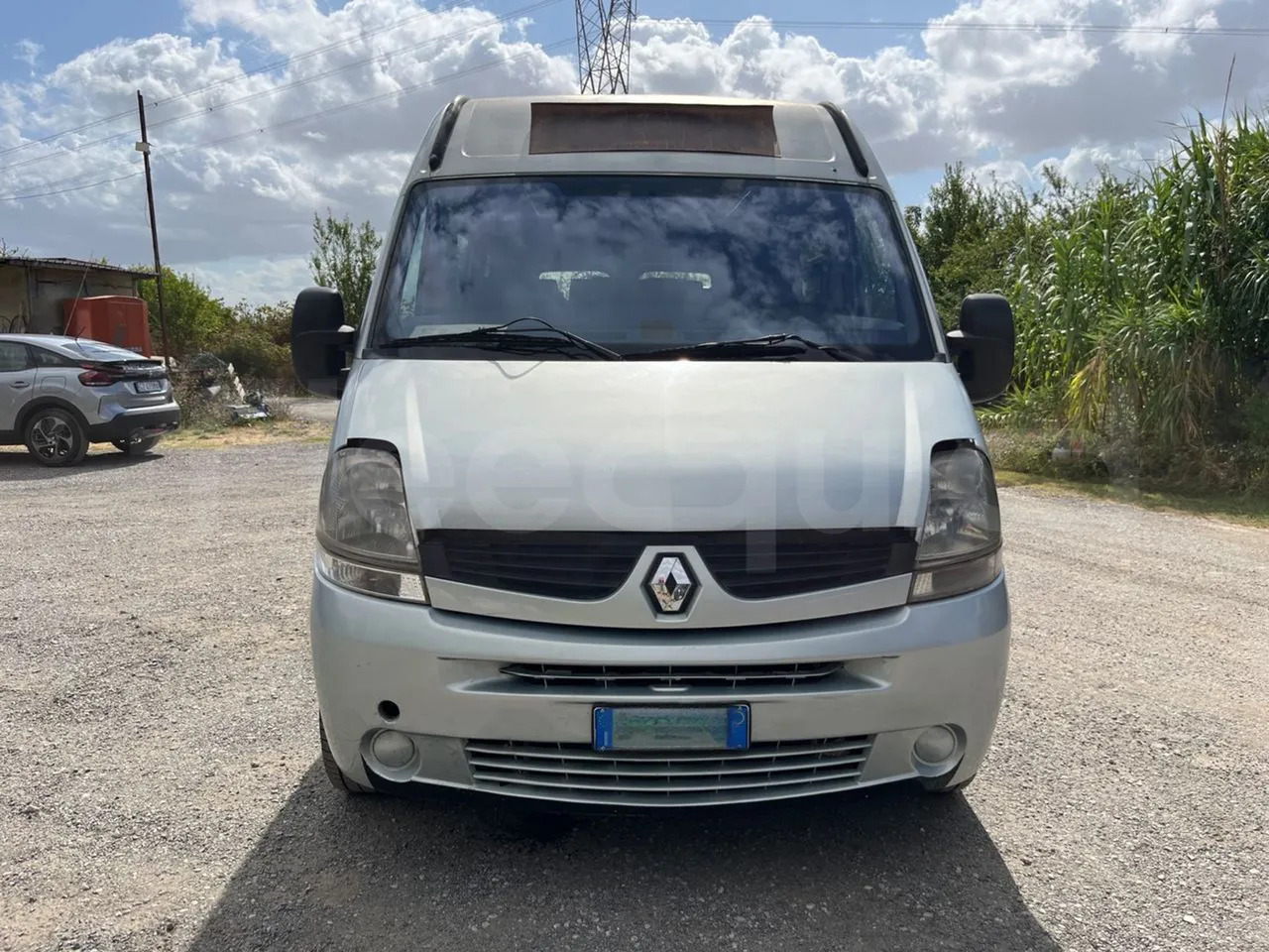 Renault Master - حافلة الضواحي: صورة 2 Renault Master - حافلة الضواحي: صورة 2