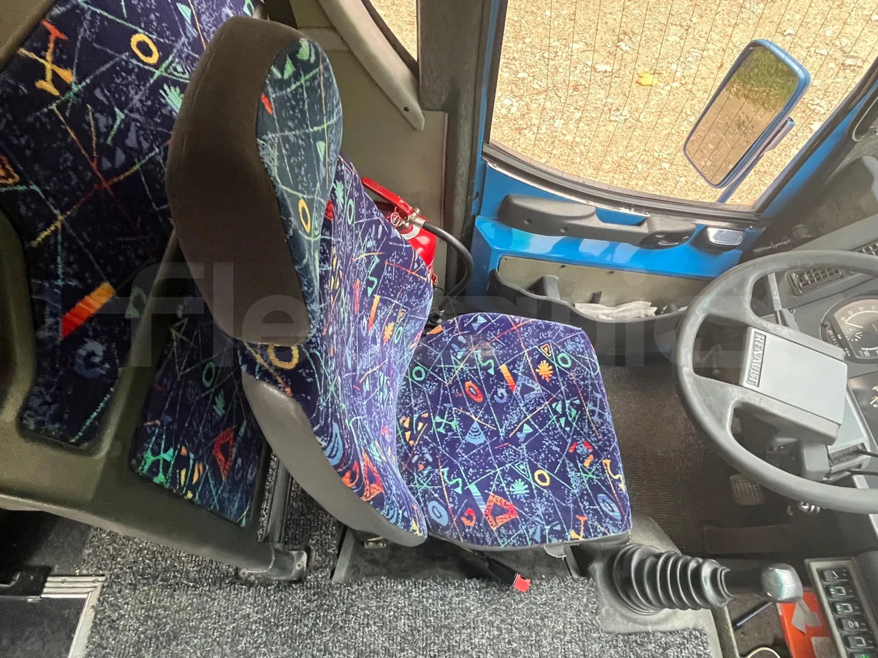 تأجير  Renault Millenium 250 Renault Millenium 250: صورة 17