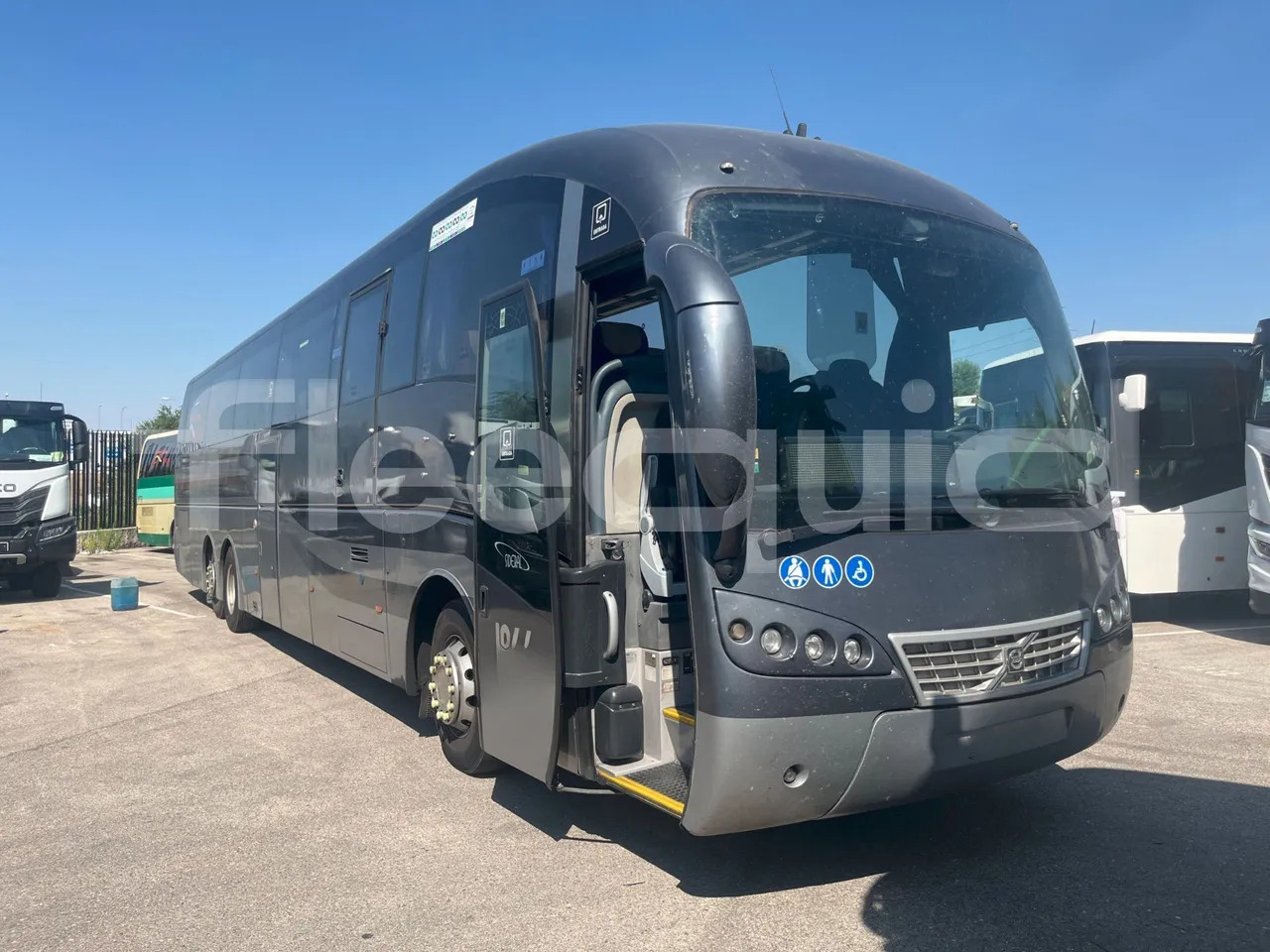 Volvo B12B - حافلة نقل لمسافات طويلة: صورة 1 Volvo B12B - حافلة نقل لمسافات طويلة: صورة 1