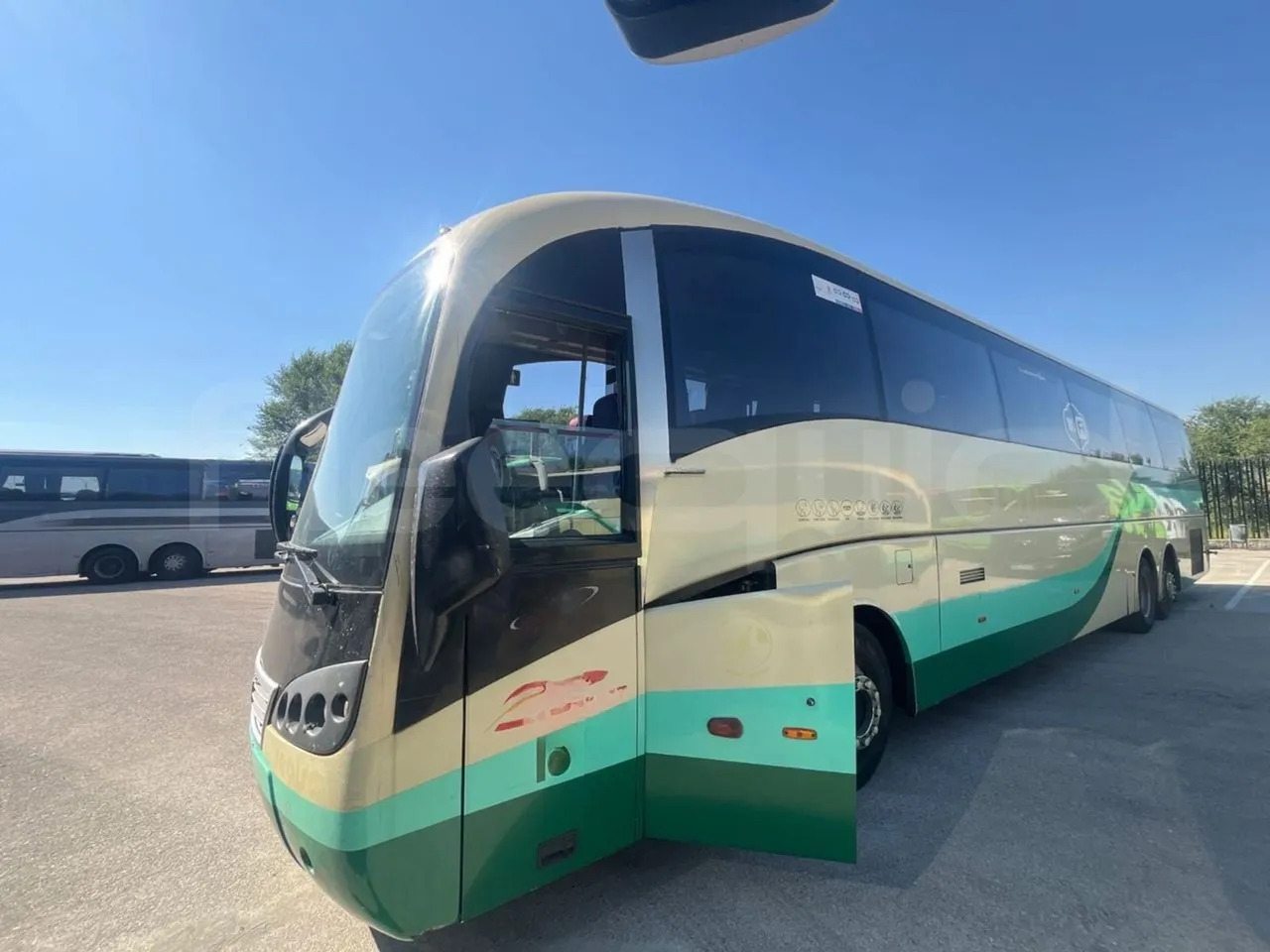 Volvo B12B - حافلة نقل لمسافات طويلة: صورة 3 Volvo B12B - حافلة نقل لمسافات طويلة: صورة 3
