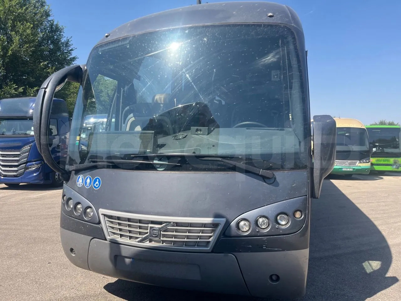 Volvo B12B - حافلة نقل لمسافات طويلة: صورة 2 Volvo B12B - حافلة نقل لمسافات طويلة: صورة 2
