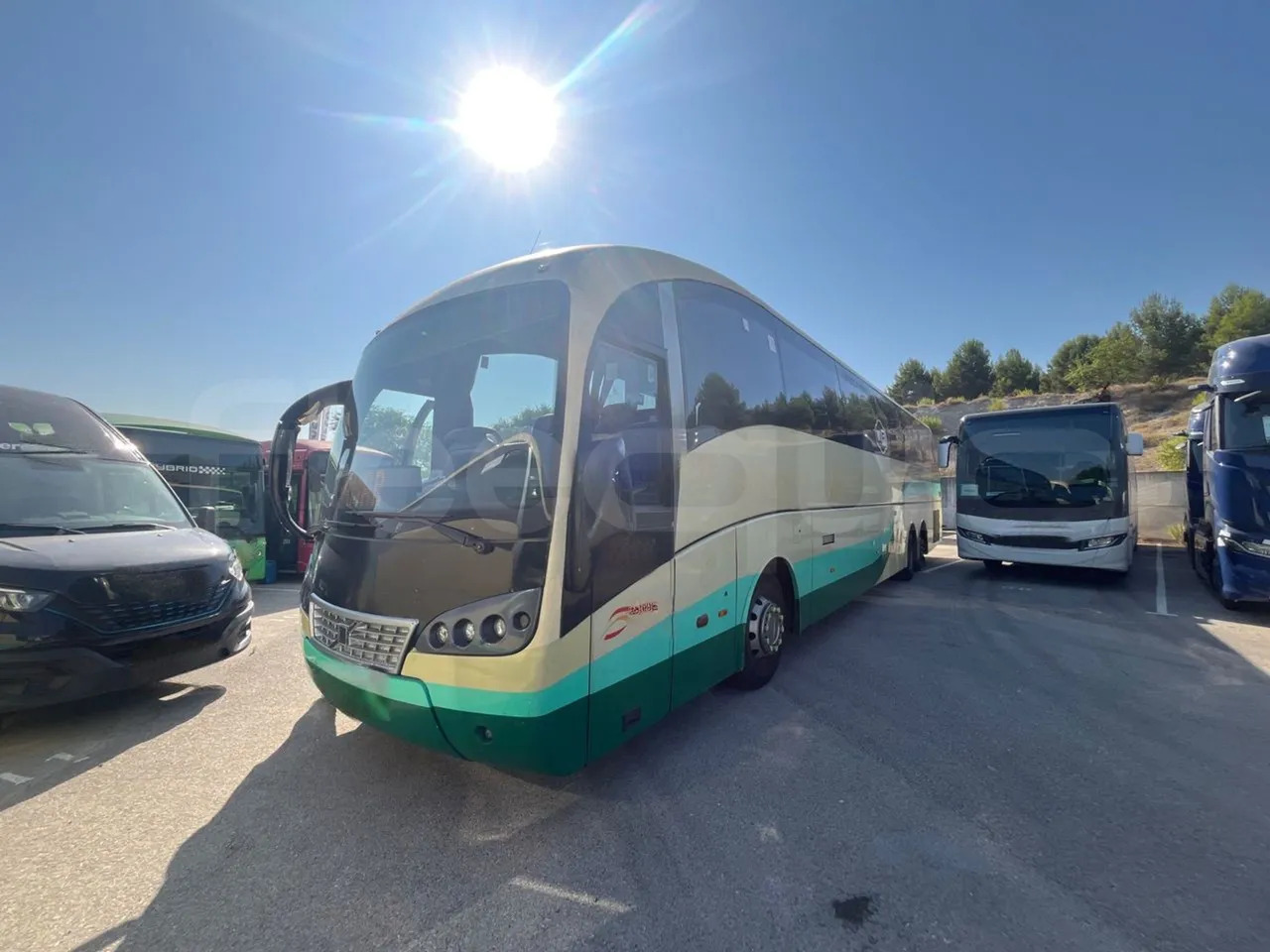 Volvo B12B - حافلة نقل لمسافات طويلة: صورة 3 Volvo B12B - حافلة نقل لمسافات طويلة: صورة 3