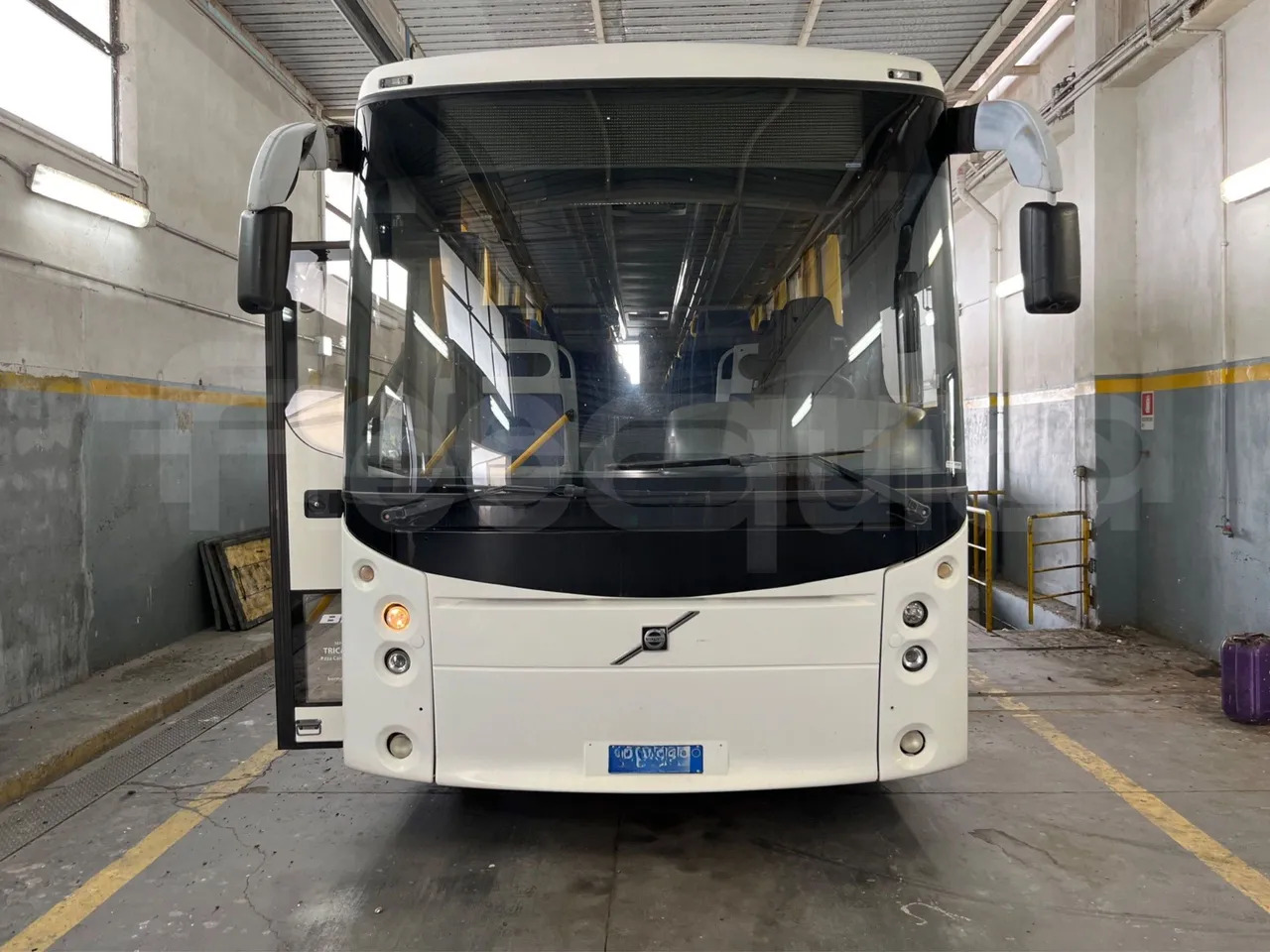 Volvo B12 - حافلة نقل لمسافات طويلة: صورة 2 Volvo B12 - حافلة نقل لمسافات طويلة: صورة 2