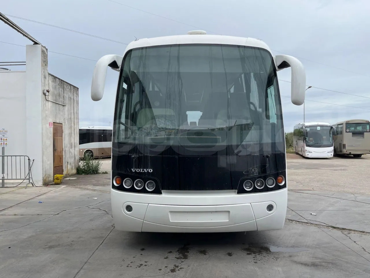 Volvo B12 - حافلة نقل لمسافات طويلة: صورة 2 Volvo B12 - حافلة نقل لمسافات طويلة: صورة 2