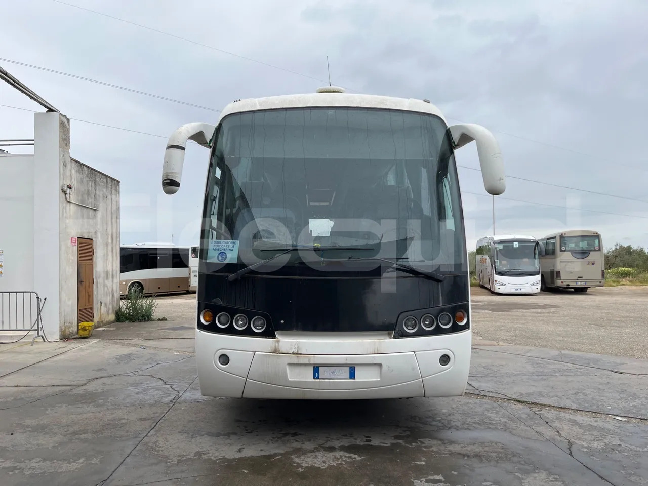 Volvo B12 - حافلة نقل لمسافات طويلة: صورة 2 Volvo B12 - حافلة نقل لمسافات طويلة: صورة 2