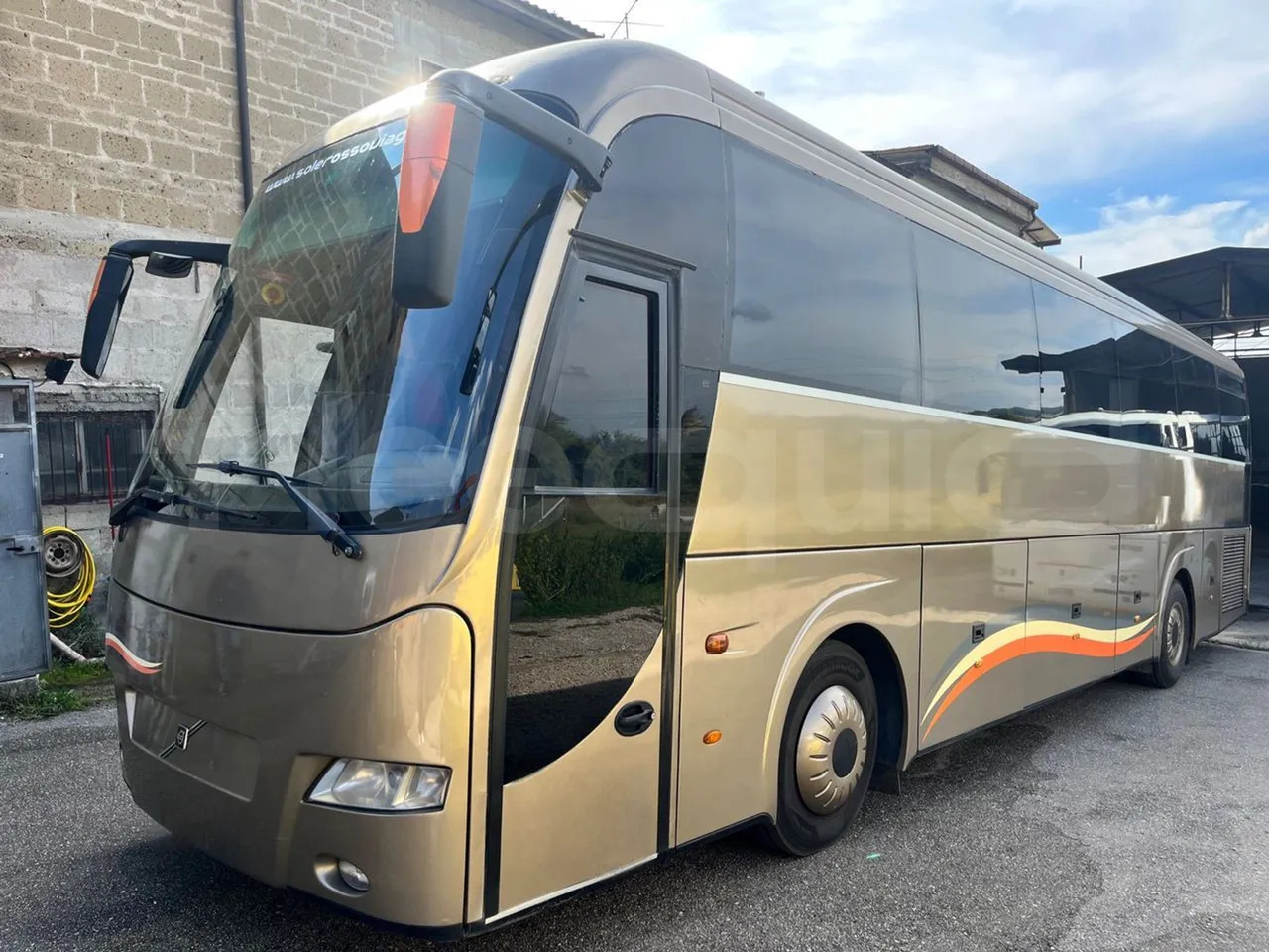 Volvo Barbi Genesis - حافلة نقل لمسافات طويلة: صورة 4 Volvo Barbi Genesis - حافلة نقل لمسافات طويلة: صورة 4