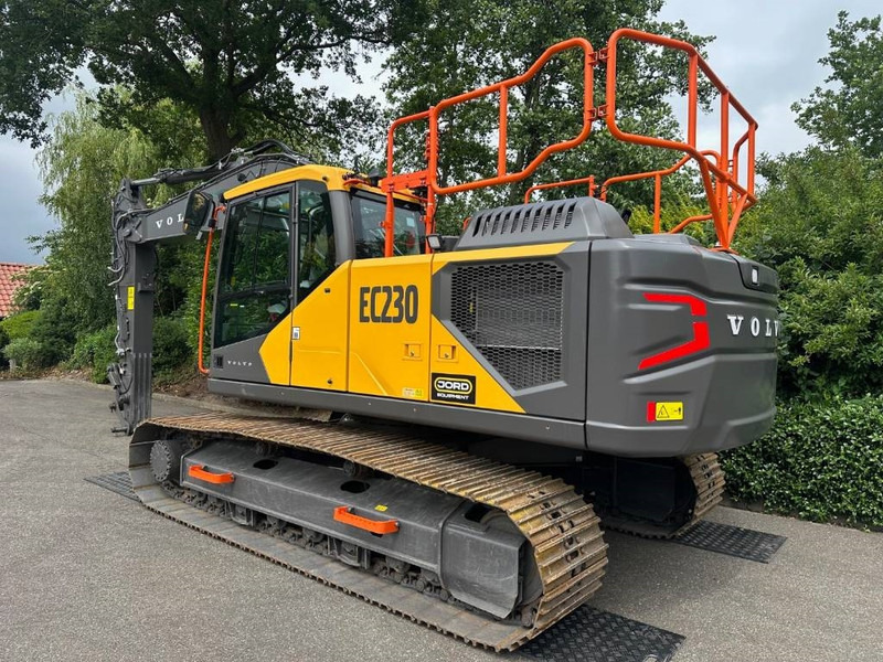 Volvo EC 230 - حفار زاحف: صورة 1 Volvo EC 230 - حفار زاحف: صورة 1