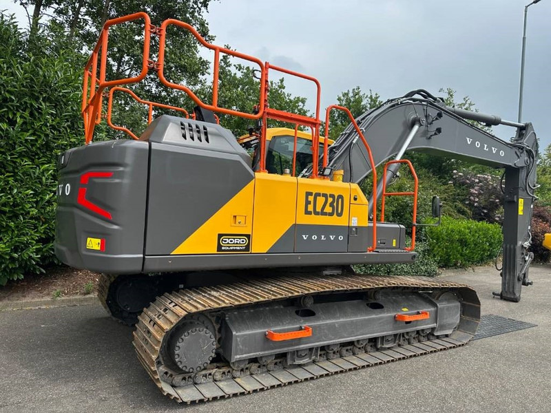 Volvo EC 230 - حفار زاحف: صورة 4 Volvo EC 230 - حفار زاحف: صورة 4