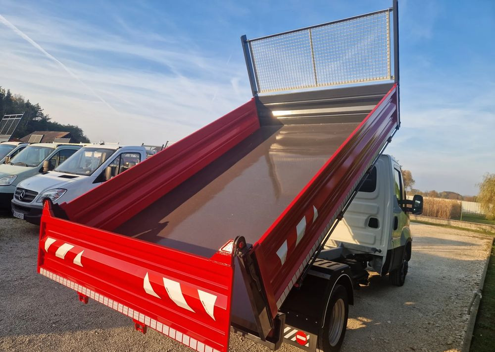 Iveco 35c15 3.0 - قلاب صغير: صورة 4 Iveco 35c15 3.0 - قلاب صغير: صورة 4
