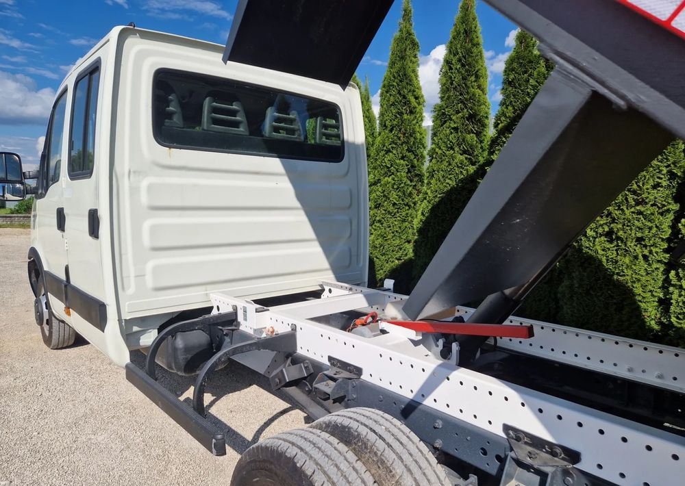 Iveco 35c15 - قلاب صغير: صورة 4 Iveco 35c15 - قلاب صغير: صورة 4