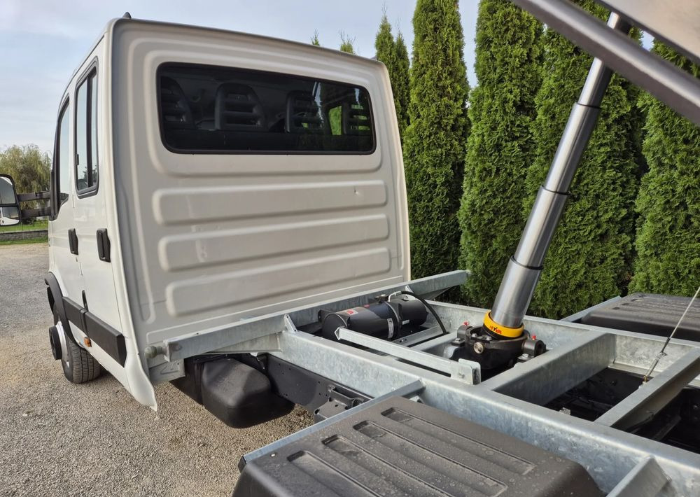 Iveco 60c17 50C15 35C15 / 3.0 170KM - قلاب صغير: صورة 4 Iveco 60c17 50C15 35C15 / 3.0 170KM - قلاب صغير: صورة 4