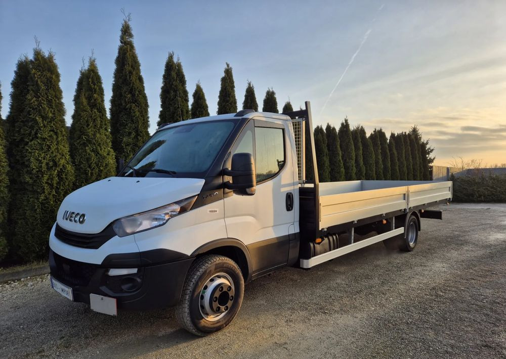 Iveco 70C18 3.0 180KM/ Skrzyniowy / 1 Właściciel/ Himatic 8b/ Rozstaw osi max 5.1m/ - شاحنة توصيل مفتوحة: صورة 3 Iveco 70C18 3.0 180KM/ Skrzyniowy / 1 Właściciel/ Himatic 8b/ Rozstaw osi max 5.1m/ - شاحنة توصيل مفتوحة: صورة 3