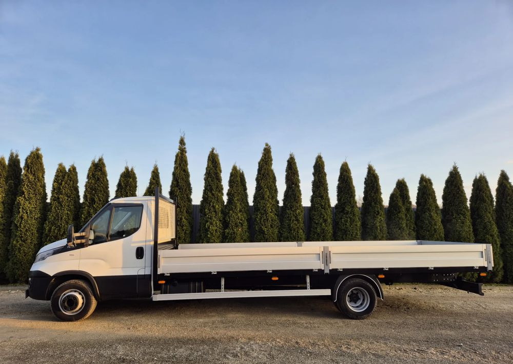 Iveco 70C18 3.0 180KM/ Skrzyniowy / 1 Właściciel/ Himatic 8b/ Rozstaw osi max 5.1m/ - شاحنة توصيل مفتوحة: صورة 2 Iveco 70C18 3.0 180KM/ Skrzyniowy / 1 Właściciel/ Himatic 8b/ Rozstaw osi max 5.1m/ - شاحنة توصيل مفتوحة: صورة 2