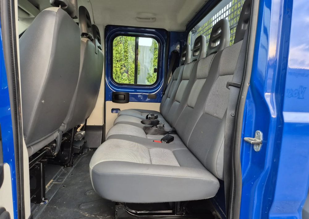 الشاحنات الصغيرة كابينة مزدوجة Peugeot Boxer 2.2 150KM brygadówka Maxi wzmocniony koła 16 cali Dubel: صورة 14 الشاحنات الصغيرة كابينة مزدوجة Peugeot Boxer 2.2 150KM brygadówka Maxi wzmocniony koła 16 cali Dubel: صورة 14