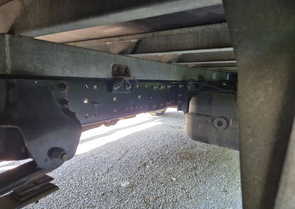 Renault D Gama 3.0Dxi 150KM Iveco Plandeka - شاحنة توصيل مفتوحة: صورة 5 Renault D Gama 3.0Dxi 150KM Iveco Plandeka - شاحنة توصيل مفتوحة: صورة 5