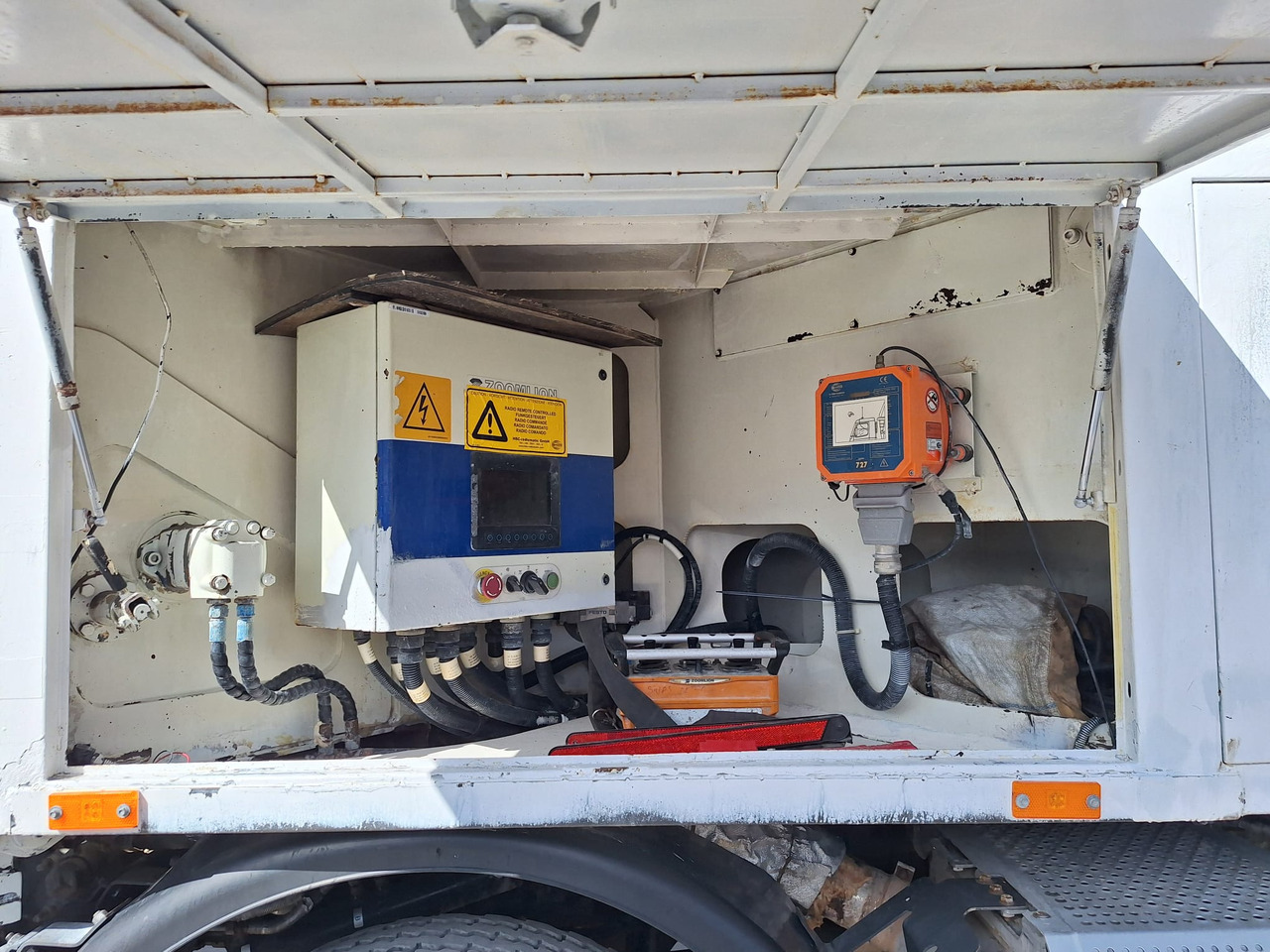 تأجير MERCEDES-BENZ AXOR 4140 ZOOMLION 43X-5RZ MERCEDES-BENZ AXOR 4140 ZOOMLION 43X-5RZ: صورة 9