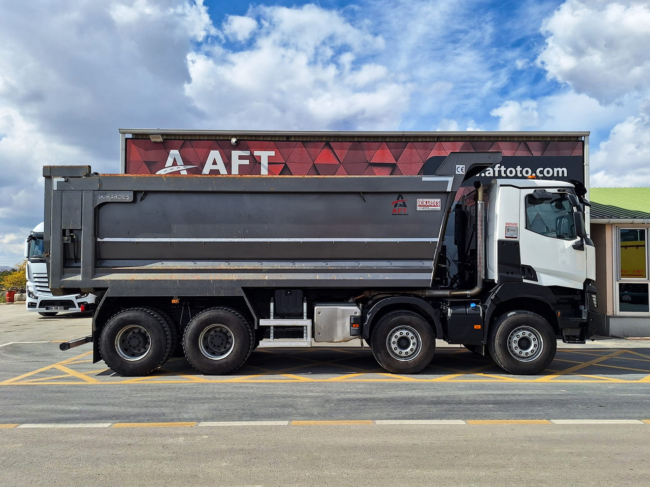 RENAULT K 520 - شاحنة قلاب: صورة 4 RENAULT K 520 - شاحنة قلاب: صورة 4