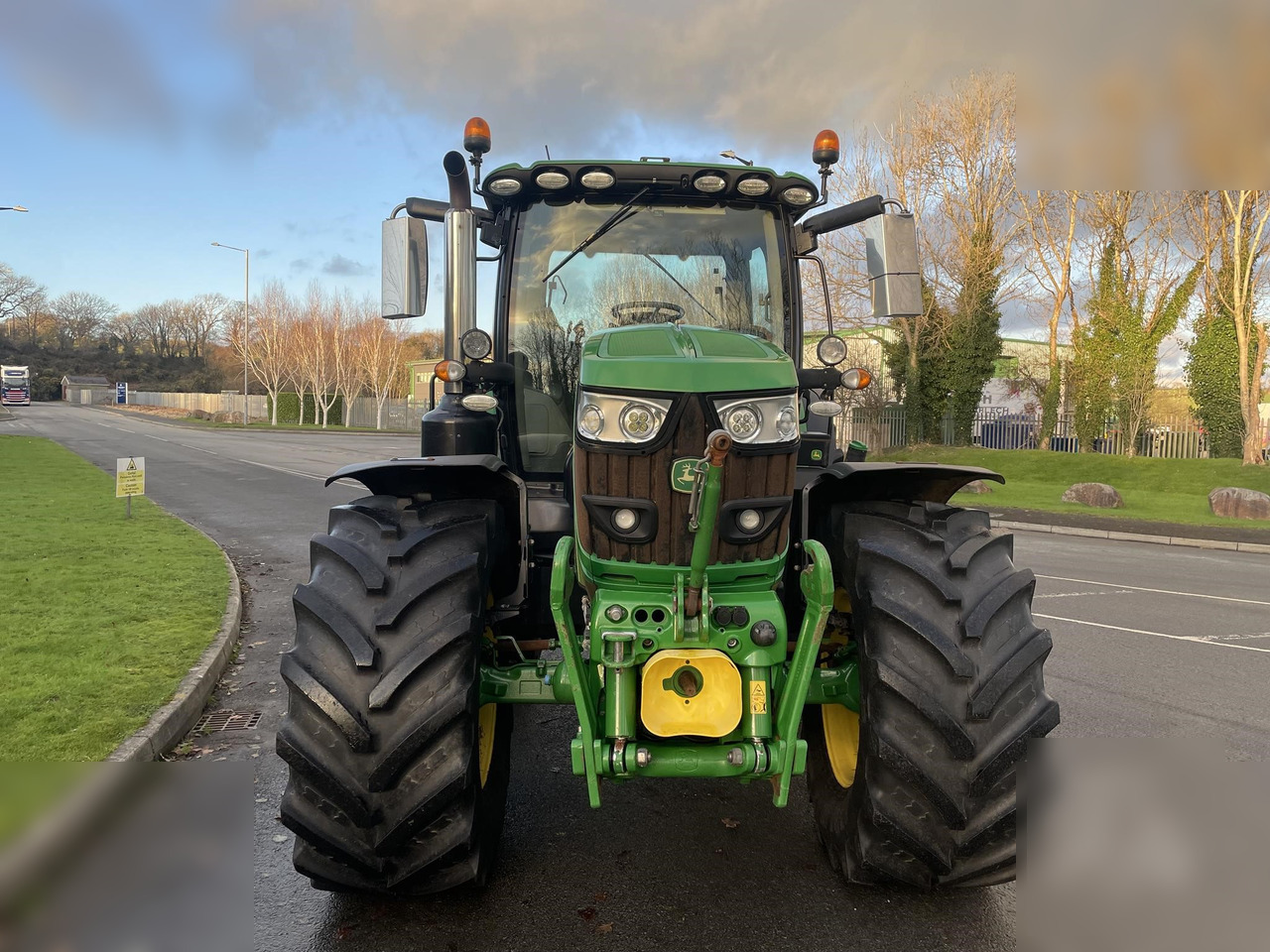 2020 JOHN DEERE 6155R - جرار: صورة 3 2020 JOHN DEERE 6155R - جرار: صورة 3