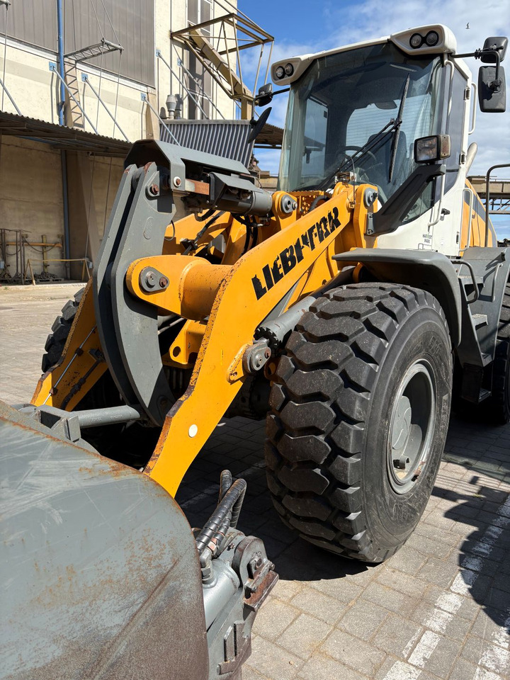 Liebherr L538 - اللودر بعجل: صورة 1 Liebherr L538 - اللودر بعجل: صورة 1