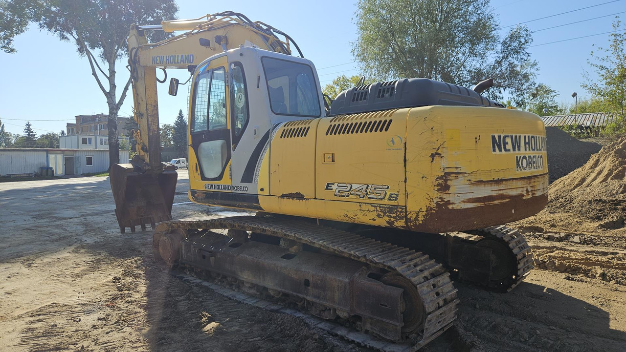 NEW HOLLAND E 245 B - حفار زاحف: صورة 5 NEW HOLLAND E 245 B - حفار زاحف: صورة 5