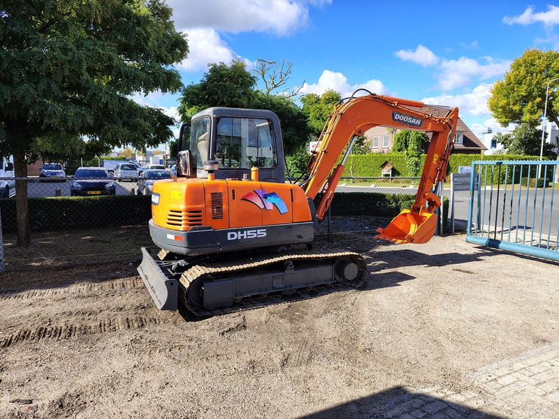 Doosan DV 55 - حفار صغير: صورة 5 Doosan DV 55 - حفار صغير: صورة 5