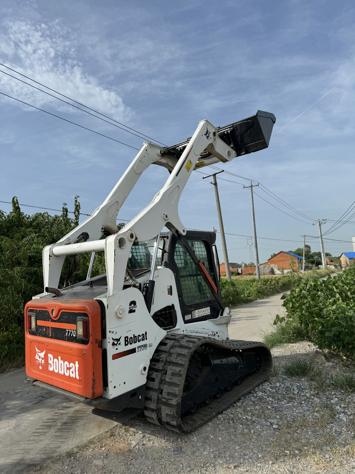 BOBCAT T770 skid steer loader American original Mining/Agriculture/Urban Construction - اللودر المجنزر صغير: صورة 1 BOBCAT T770 skid steer loader American original Mining/Agriculture/Urban Construction - اللودر المجنزر صغير: صورة 1