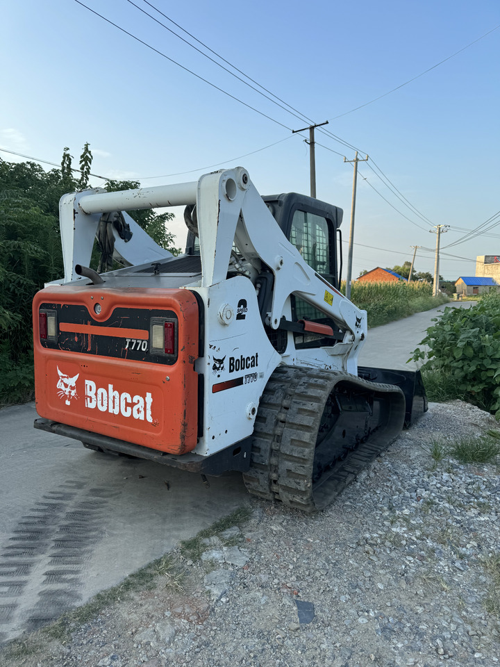 BOBCAT T770 skid steer loader American original Mining/Agriculture/Urban Construction - اللودر المجنزر صغير: صورة 3 BOBCAT T770 skid steer loader American original Mining/Agriculture/Urban Construction - اللودر المجنزر صغير: صورة 3