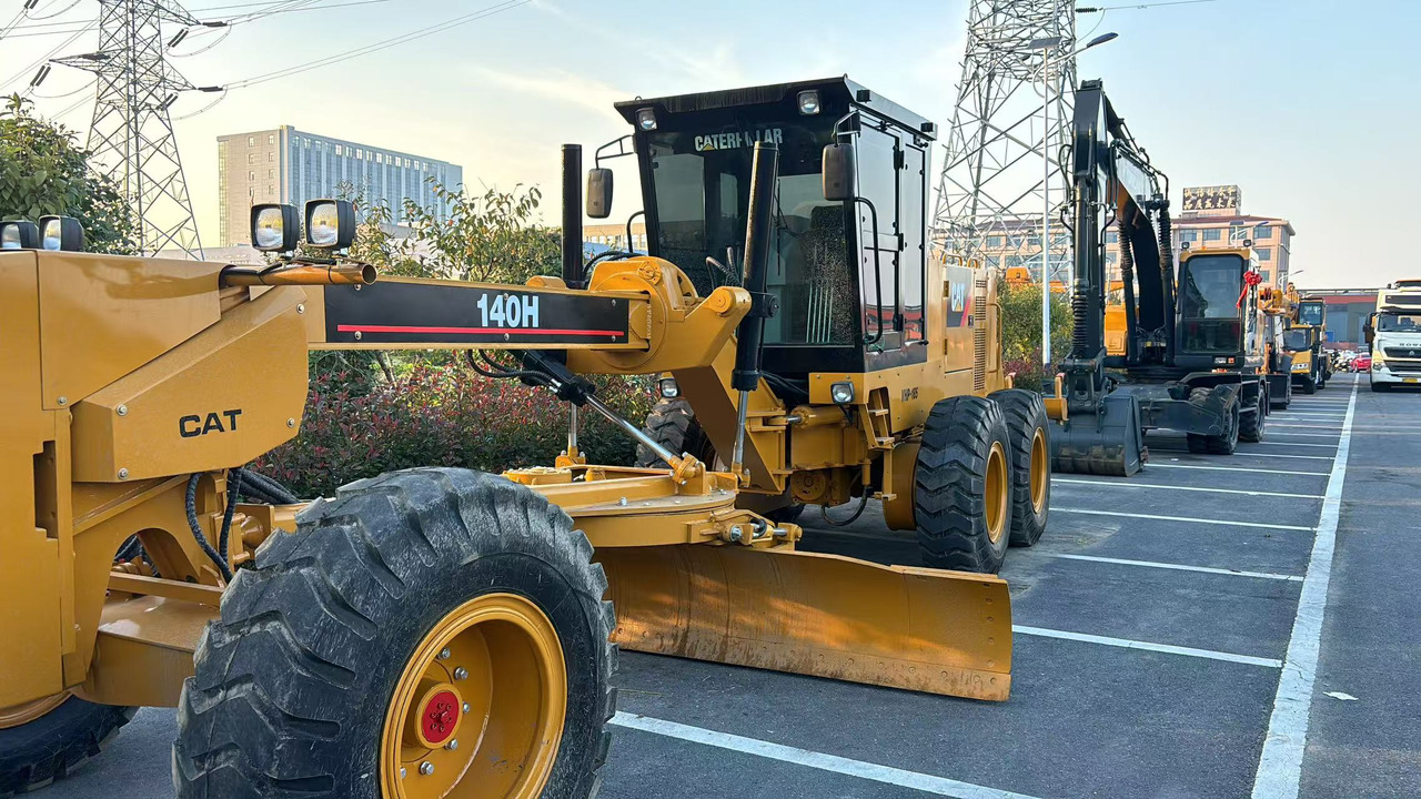 CATERPILLAR 140H used motor grader source supplier - ماكينة تسوية: صورة 1 CATERPILLAR 140H used motor grader source supplier - ماكينة تسوية: صورة 1