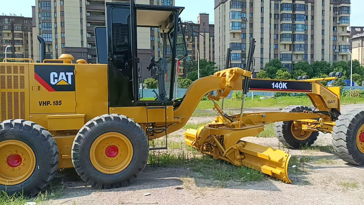 CATERPILLAR 140K used motor grader low price USA brand caterpillar - ماكينة تسوية: صورة 2 CATERPILLAR 140K used motor grader low price USA brand caterpillar - ماكينة تسوية: صورة 2