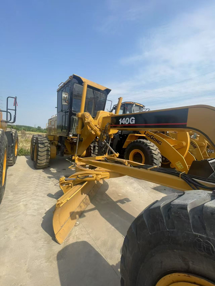 CATERPILLAR 140g used motor grader Source supply low price Road construction equipment - ماكينة تسوية: صورة 2 CATERPILLAR 140g used motor grader Source supply low price Road construction equipment - ماكينة تسوية: صورة 2
