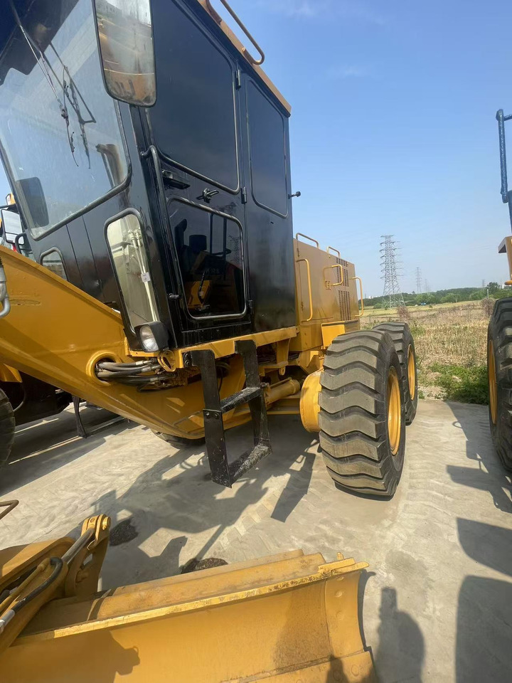 CATERPILLAR 140g used motor grader Source supply low price Road construction equipment - ماكينة تسوية: صورة 3 CATERPILLAR 140g used motor grader Source supply low price Road construction equipment - ماكينة تسوية: صورة 3