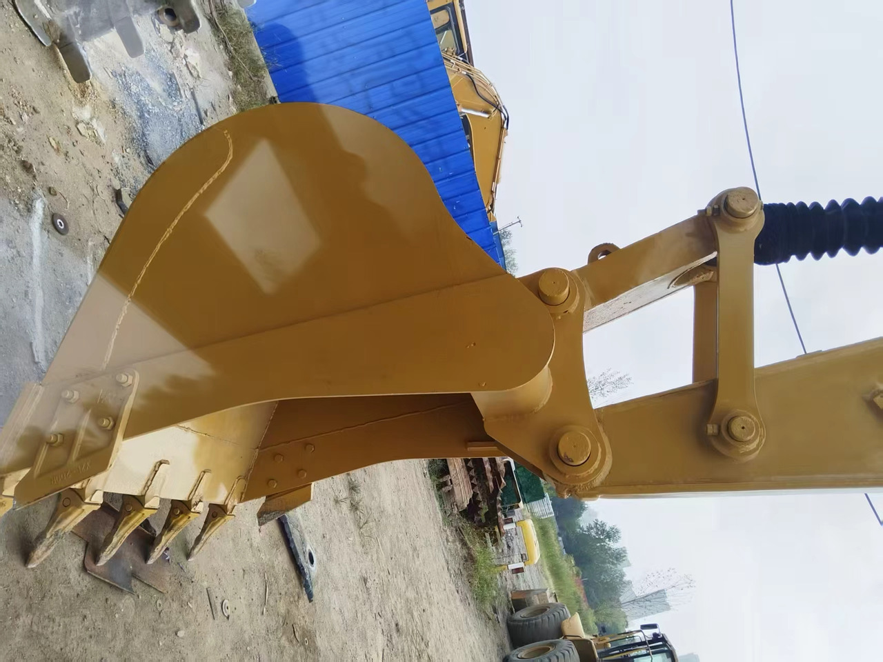 CATERPILLAR 330DL good condition 2024 30 ton excavator for sale - حفار زاحف: صورة 2 CATERPILLAR 330DL good condition 2024 30 ton excavator for sale - حفار زاحف: صورة 2