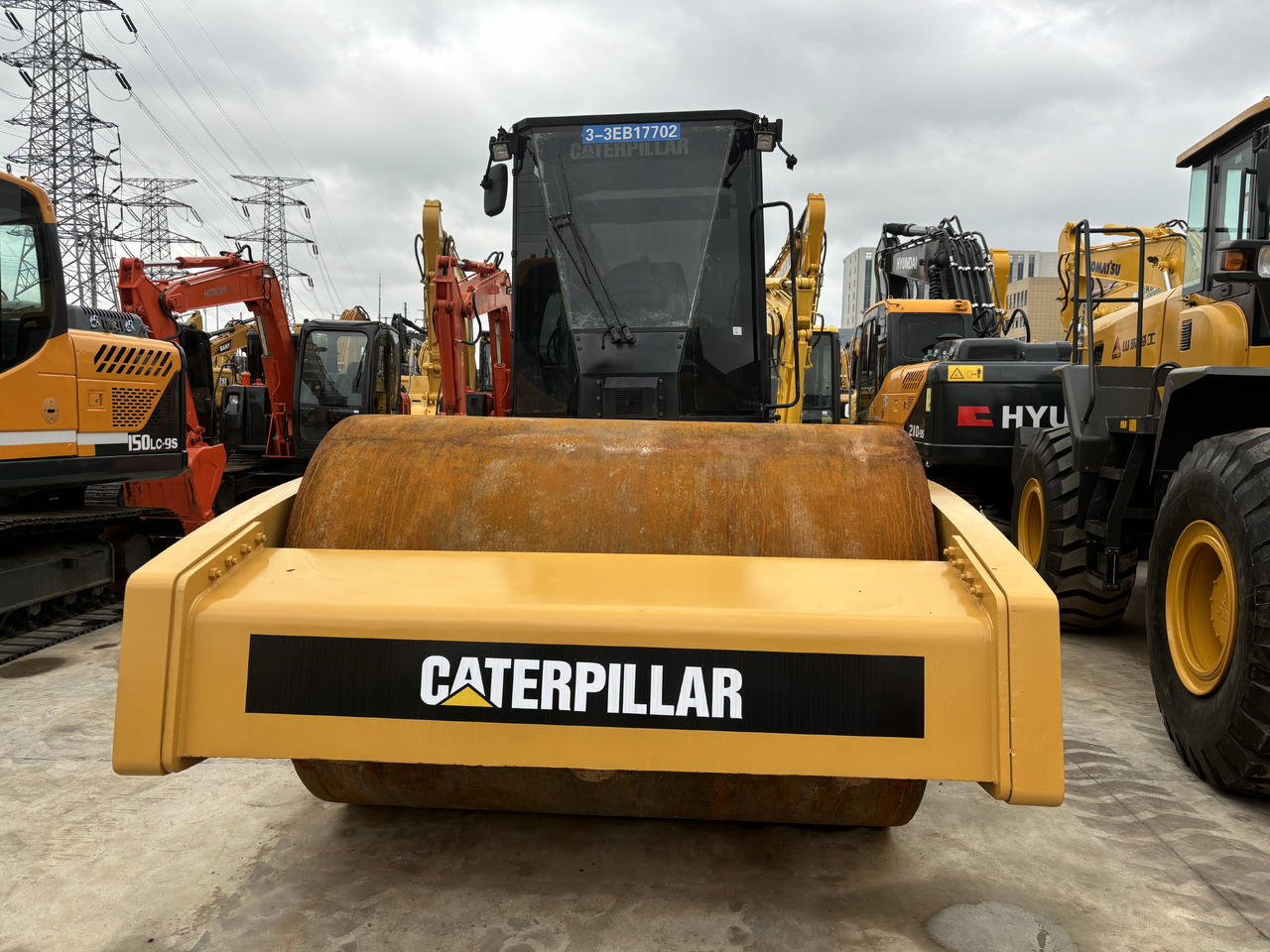 CATERPILLAR CS76 road roller Road construction - رَصَّاص الطرق: صورة 1 CATERPILLAR CS76 road roller Road construction - رَصَّاص الطرق: صورة 1