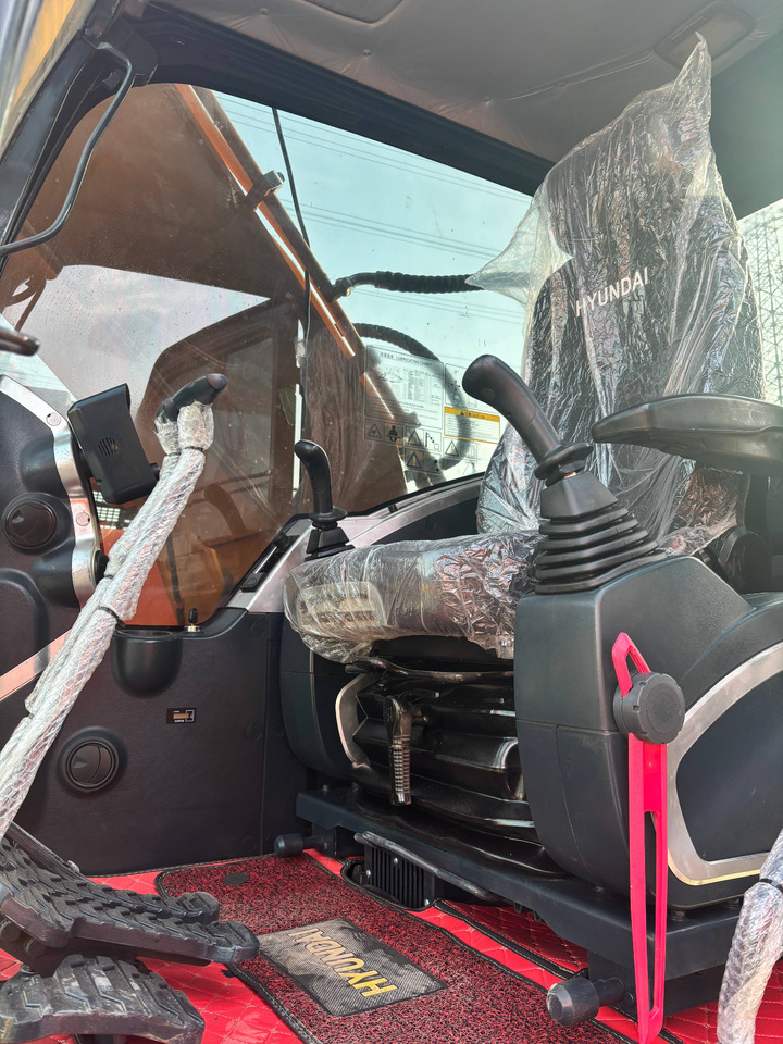 HYUNDAI 305LC-9T - حفار زاحف: صورة 5 HYUNDAI 305LC-9T - حفار زاحف: صورة 5