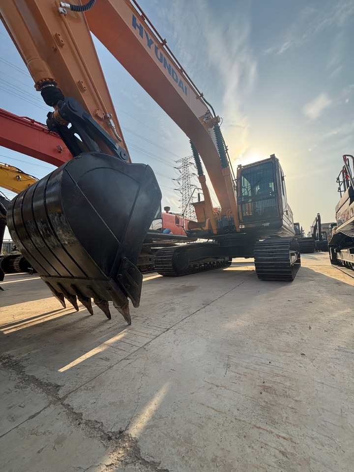 HYUNDAI 305LC-9T - حفار زاحف: صورة 3 HYUNDAI 305LC-9T - حفار زاحف: صورة 3