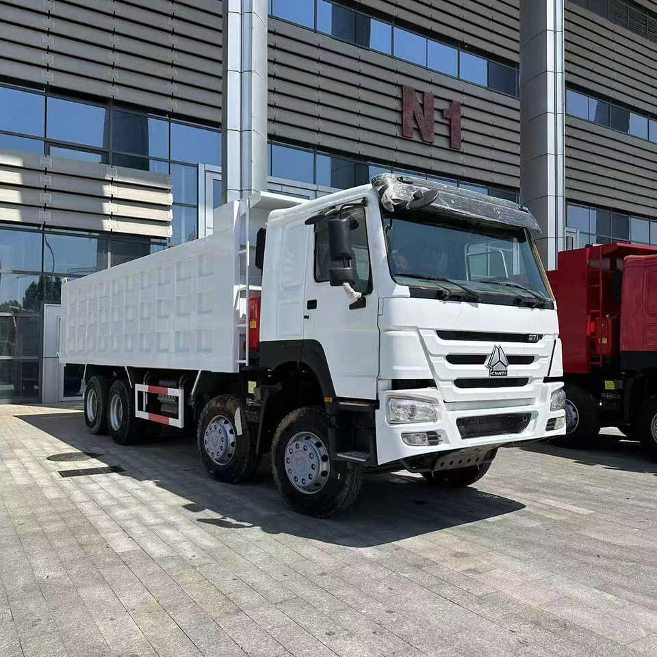 SINOTRUK howo 371 8x4 dump truck - شاحنة قلاب التعدين: صورة 4 SINOTRUK howo 371 8x4 dump truck - شاحنة قلاب التعدين: صورة 4