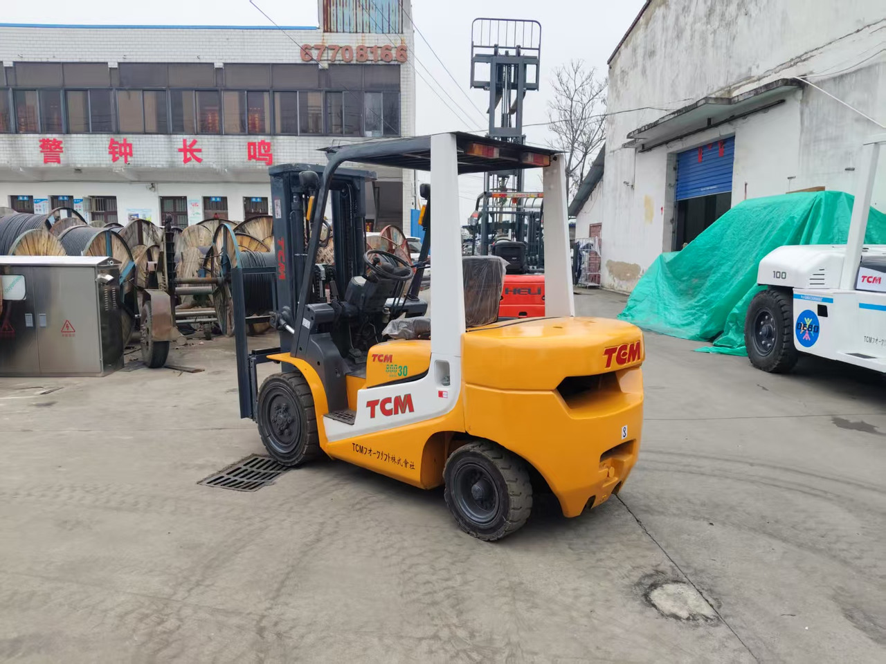 TCM FD30 Japan brand used 3 ton 4.5m diesel forklift Customizable mast clamps - رافعة شوكية ديزل: صورة 4 TCM FD30 Japan brand used 3 ton 4.5m diesel forklift Customizable mast clamps - رافعة شوكية ديزل: صورة 4