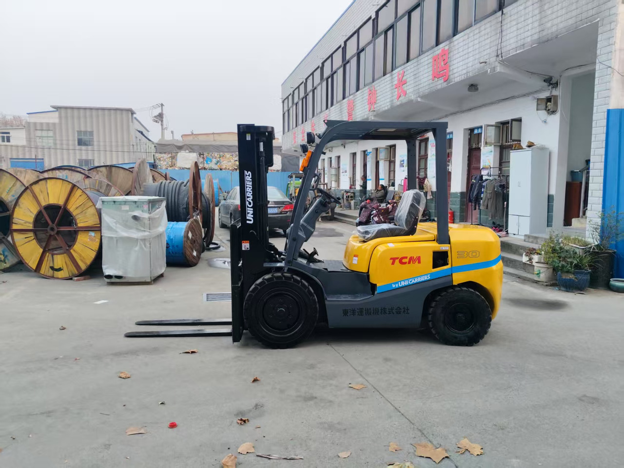TCM FD30 Japan brand used 3 ton diesel forklift Customizable mast clamps - رافعة شوكية ديزل: صورة 4 TCM FD30 Japan brand used 3 ton diesel forklift Customizable mast clamps - رافعة شوكية ديزل: صورة 4