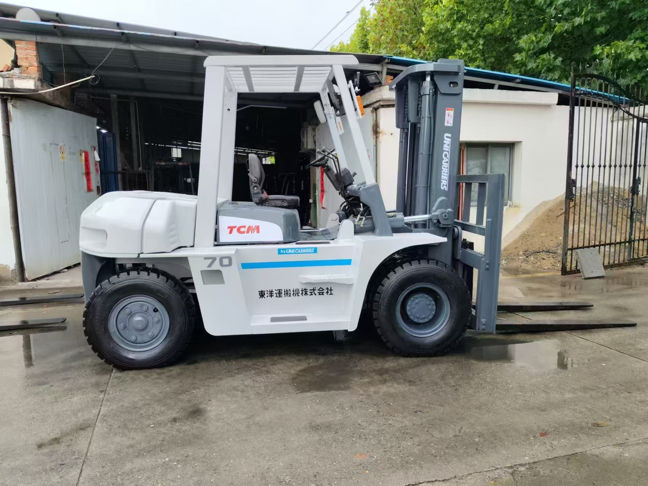 TCM FD70 japan brand 7 ton forklift used Customizable mast clamp side shift - رافعة شوكية ديزل: صورة 1 TCM FD70 japan brand 7 ton forklift used Customizable mast clamp side shift - رافعة شوكية ديزل: صورة 1