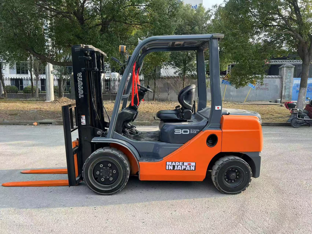 TOYOTA 3 ton 8F used japan brand diesel forklift - رافعة شوكية ديزل: صورة 3 TOYOTA 3 ton 8F used japan brand diesel forklift - رافعة شوكية ديزل: صورة 3